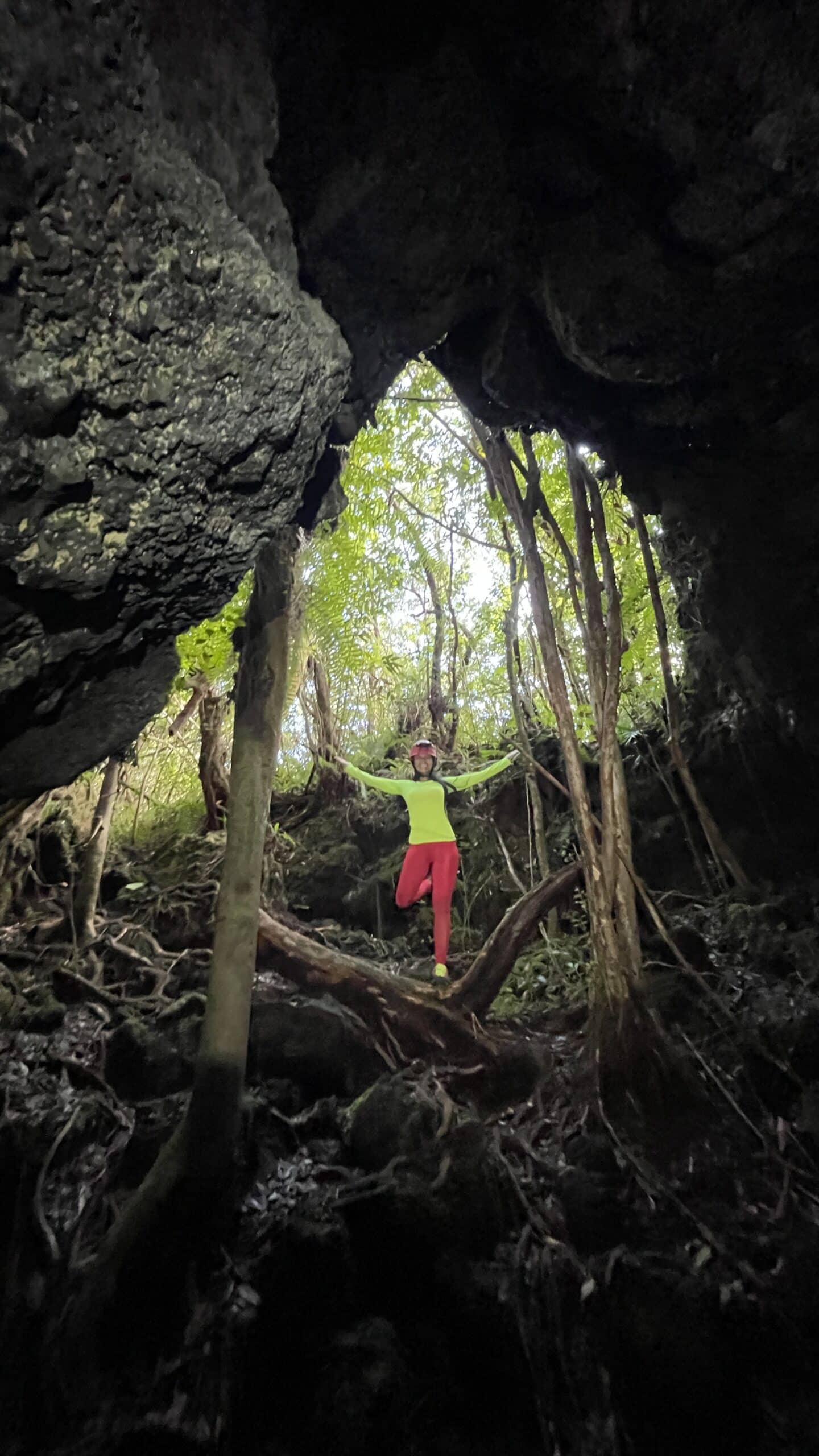 Tunnel de Lave Caverne Gendarme | Tunnel de lave Réunion | Randonnée Tunnel de lave La Réunion | Le Monde de Chloé