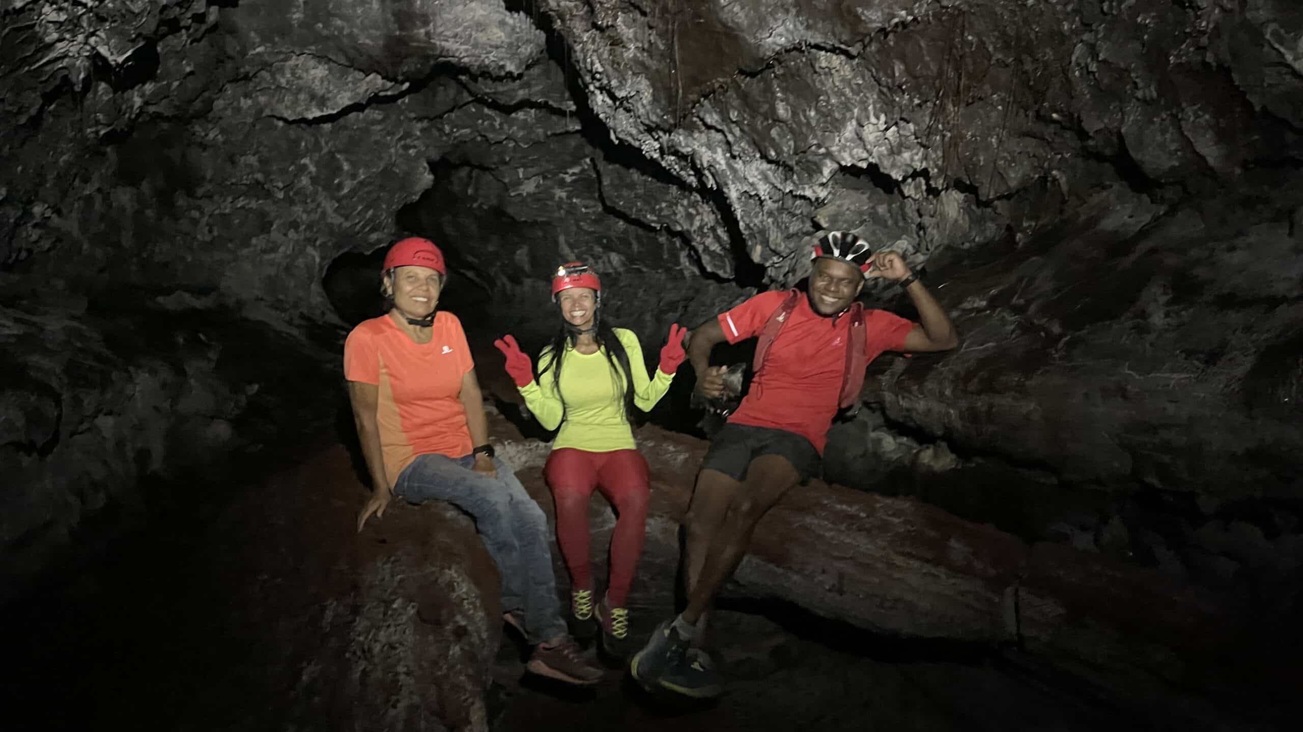 Tunnel de Lave Caverne Gendarme | Tunnel de lave Réunion | Randonnée Tunnel de lave La Réunion | Le Monde de Chloé