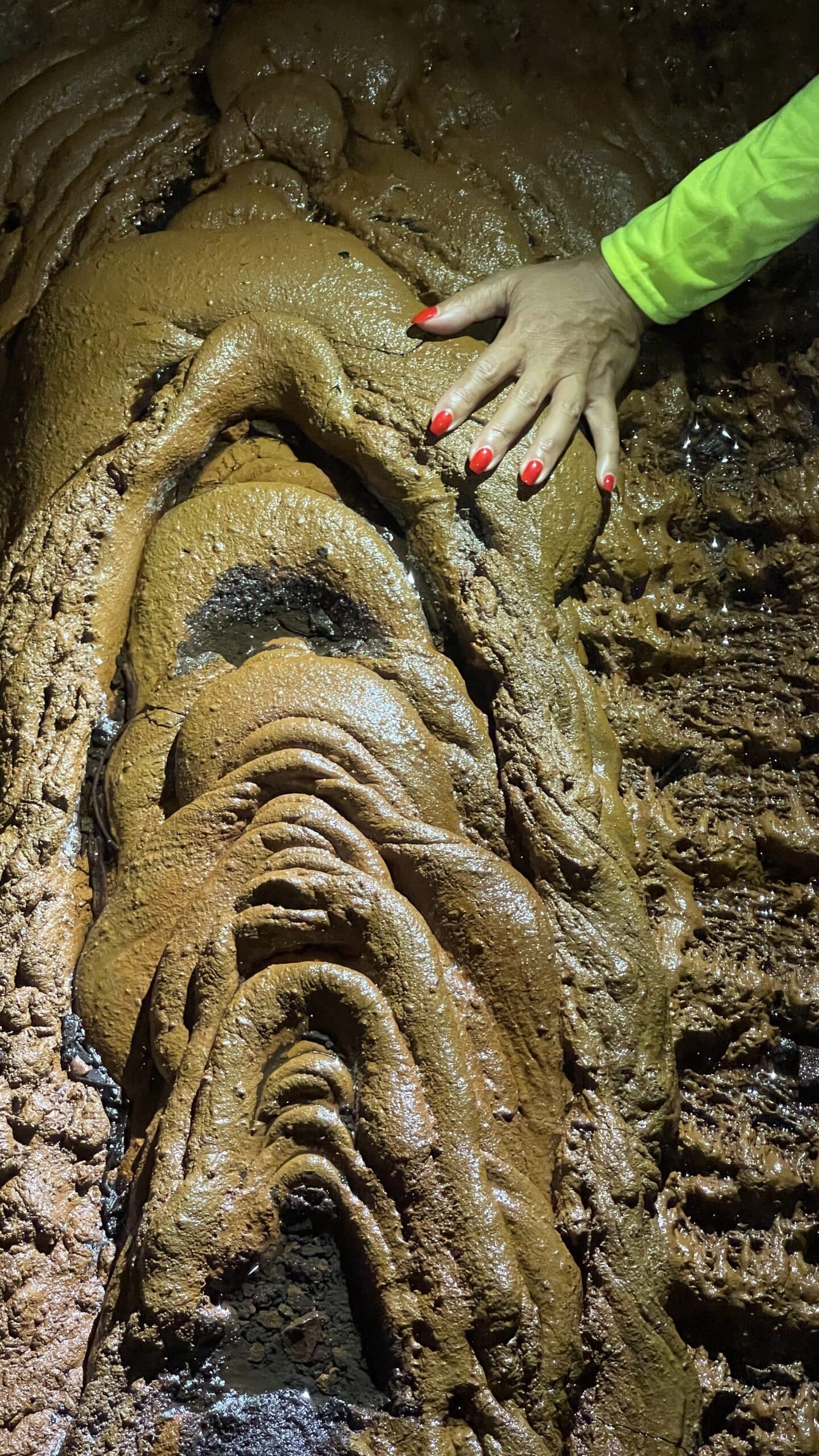 Tunnel de Lave Caverne Gendarme | Tunnel de lave Réunion | Randonnée Tunnel de lave La Réunion | Le Monde de Chloé