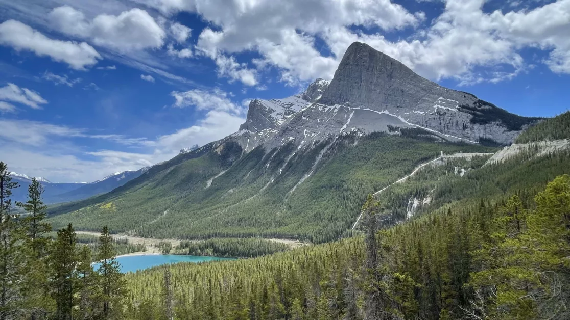 Le Monde de Chloé © 2024 | Canada | Alberta | Grassi Lakes