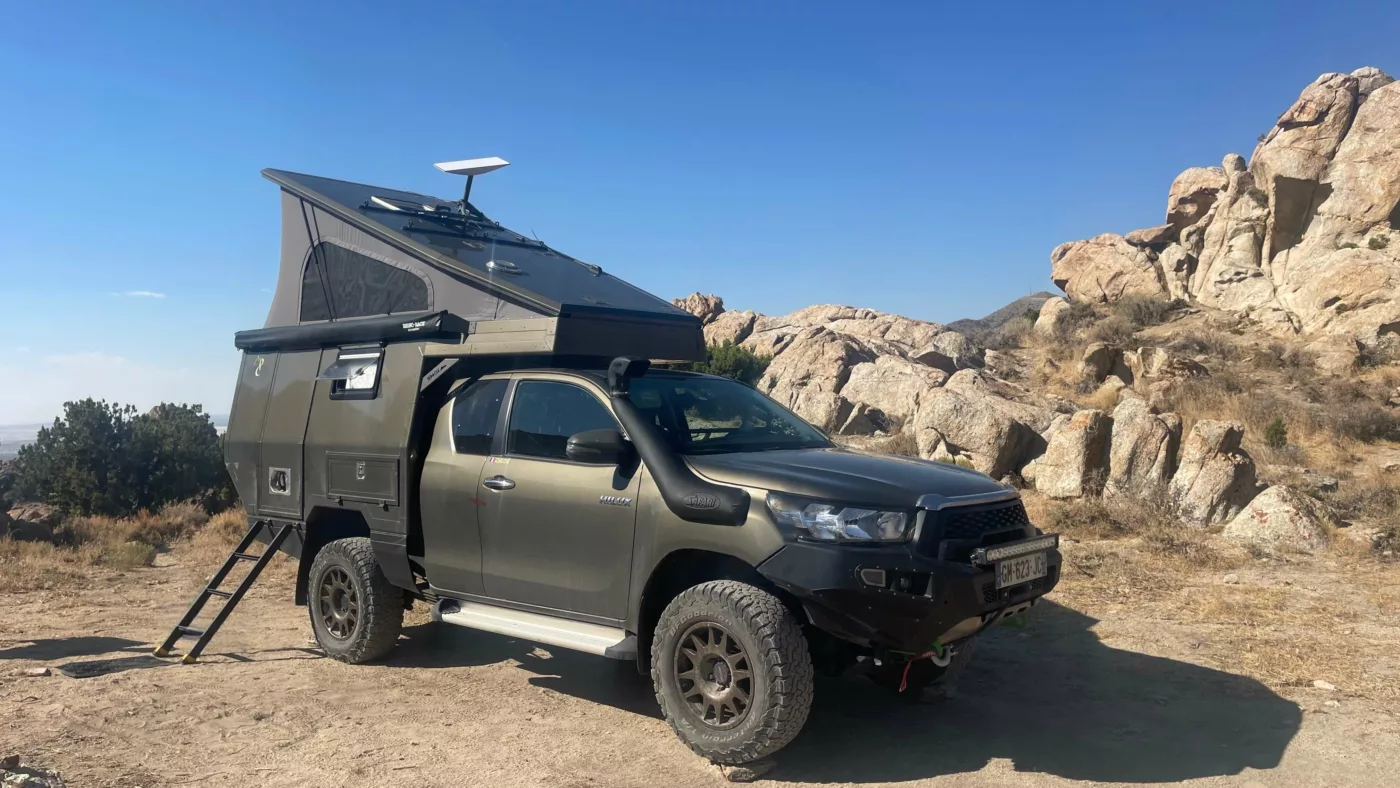 Le Monde de Chloe 2024 | Thinux 4x4 amenagé | Starlink | Toyota Hilux