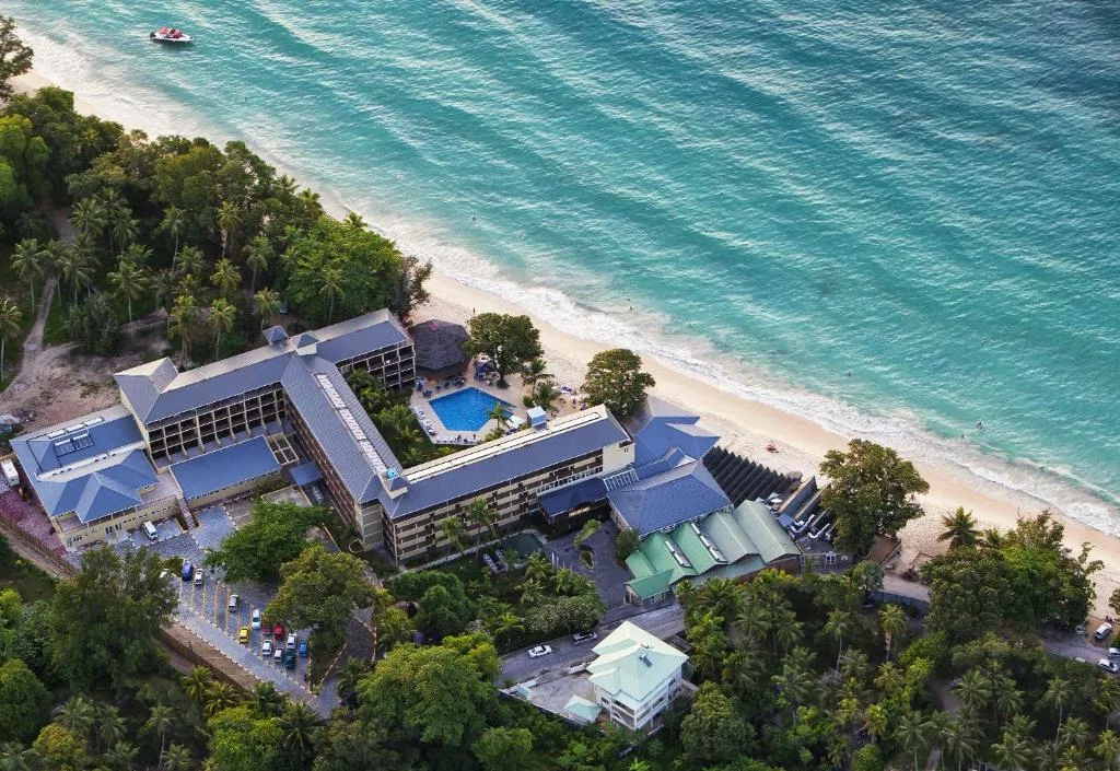 Coral Strand Smart Choice | Mahé | Seychelles