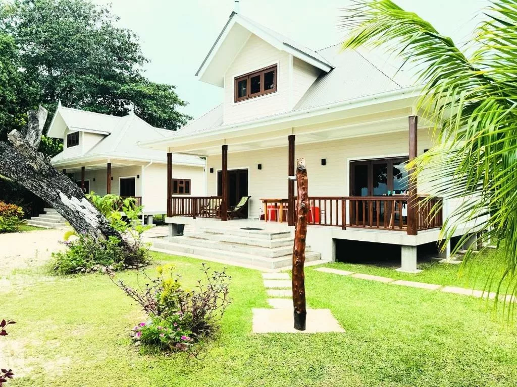 Digwa Beach Chalet | La Digue | Seychelles