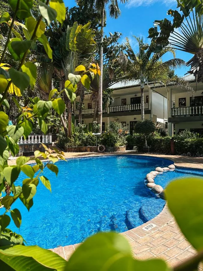 Chateau St-Cloud | La Digue | Seychelles