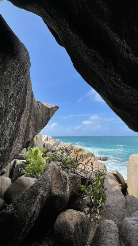 Voyage aux Seychelles | La Digue | Anse Marron | Plage paradisiaque | Le Monde de Chloé
