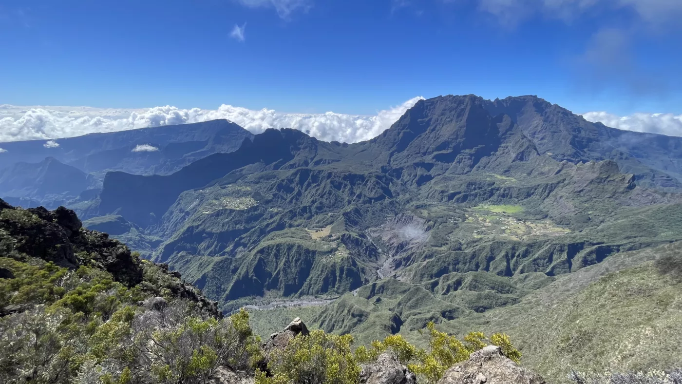 Le Monde de Chloe 2025 Randonnee a La Reunion Randonnee au Grand Benare Tresor de La Reunion IMG 5406 1400x788 heic