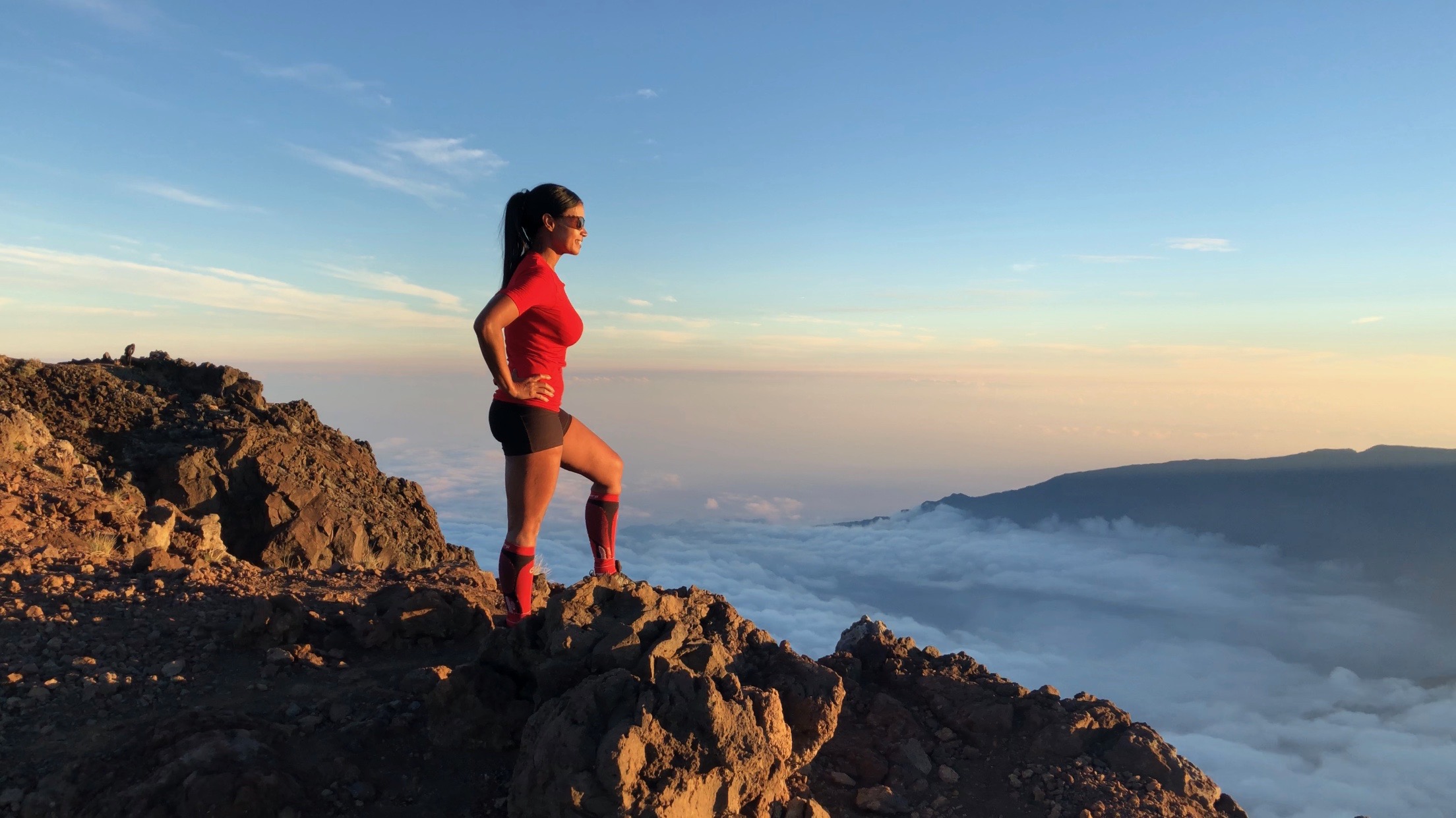 Chloé au sommet du Piton des Neiges | île de La Réunion