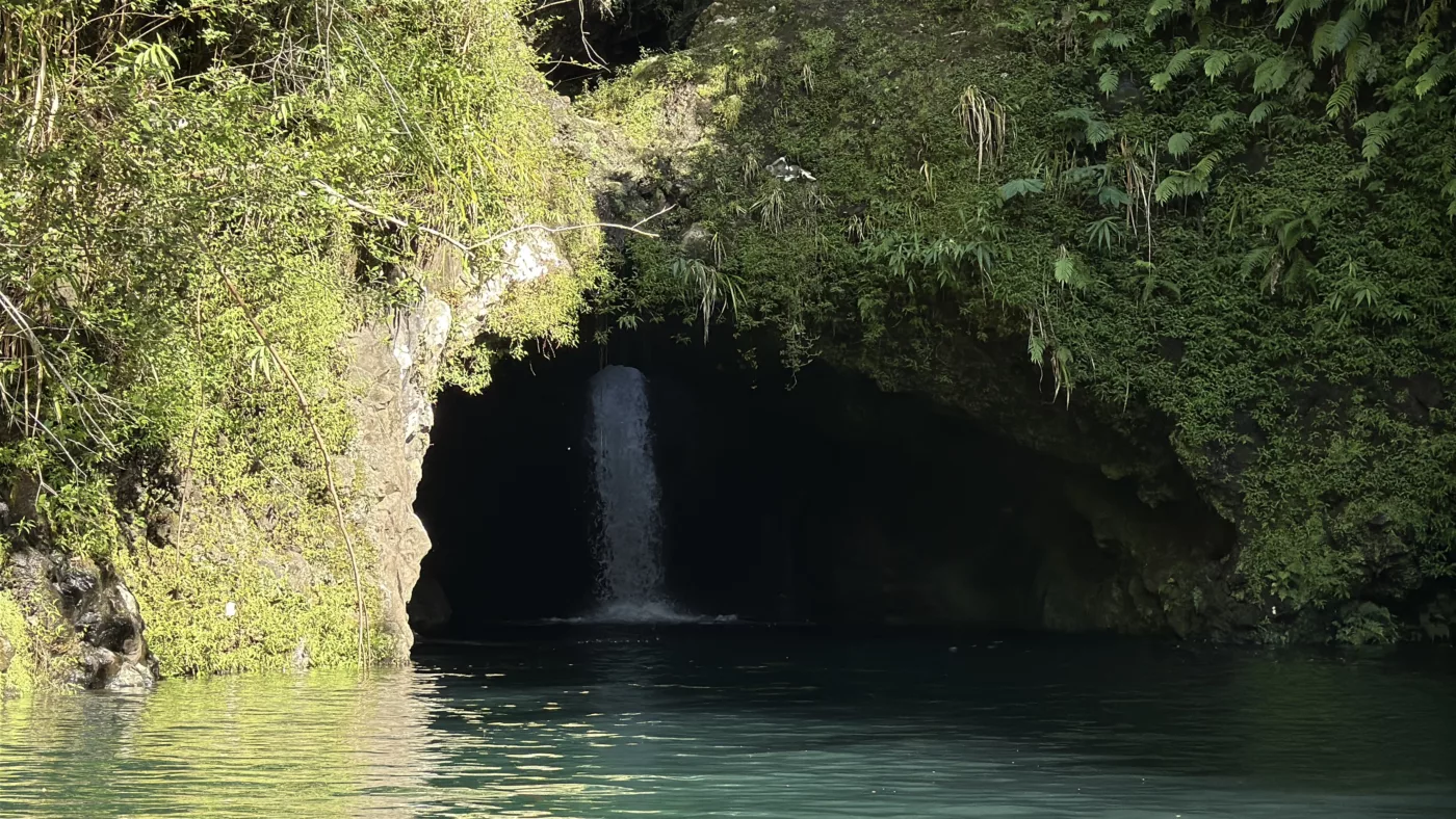 Le Monde de Chloe 2025 Randonnee a La Reunion Randonnee au Bassin Songe Arche du Paradis Tresor de La Reunion IMG 4376 1400x788 jpg