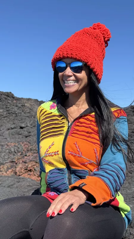 Le Monde de Chloe 2025 Randonnee a La Reunion Randonnee au Piton de la Fournaise Volcan Tresor de La Reunion IMG 3877 450x800 jpg